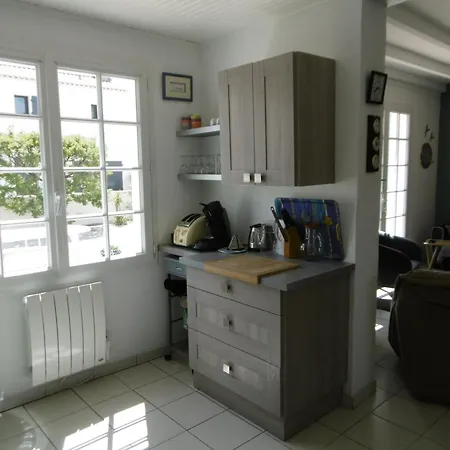 Maison Calme Proche Noirmoutier, 6 Personnes, Animaux Admis, Parking Prive - Fr-1-823-76